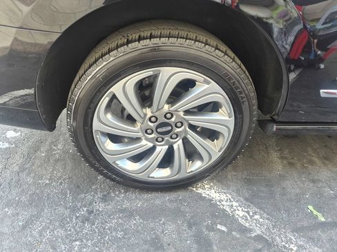 Used 2024 Lincoln Navigator Reserve AWD/4WD image 13