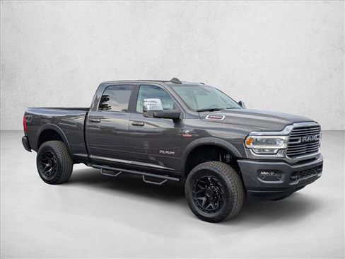 Used 2024 RAM 2500 Laramie AWD/4WD image 3