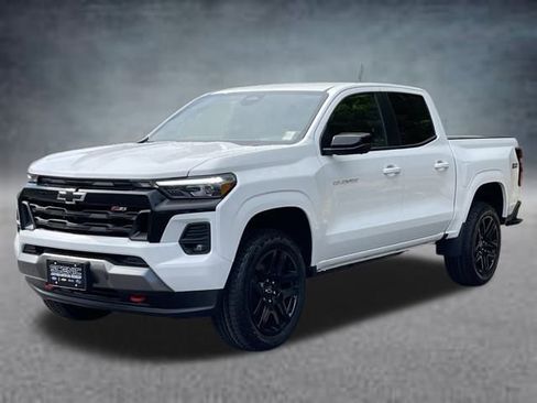 New 2025 Chevrolet Colorado Z71 w/ Technology Package AWD/4WD image 25
