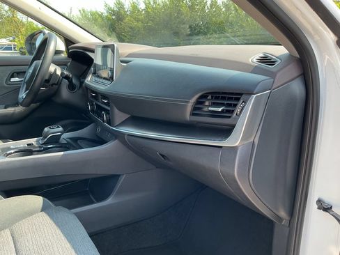 Used 2023 Nissan Rogue SV AWD/4WD image 22