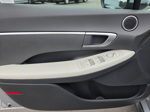 New 2025 Hyundai Sonata SE image 18