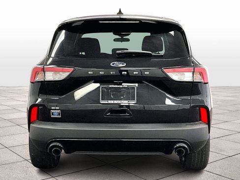 Used 2022 Ford Escape SE w/ SE Sport Appearance Package image 4