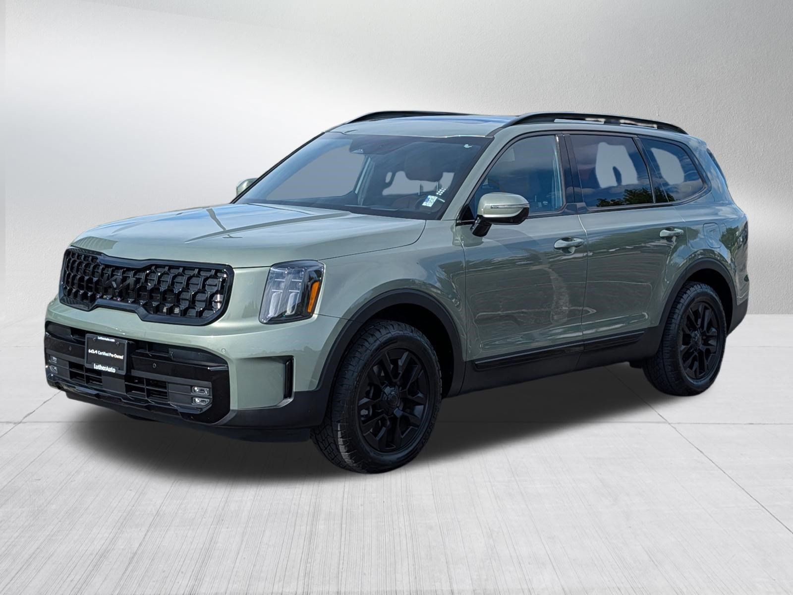 Certified 2025 Kia Telluride SX Prestige X-Pro AWD/4WD image 3