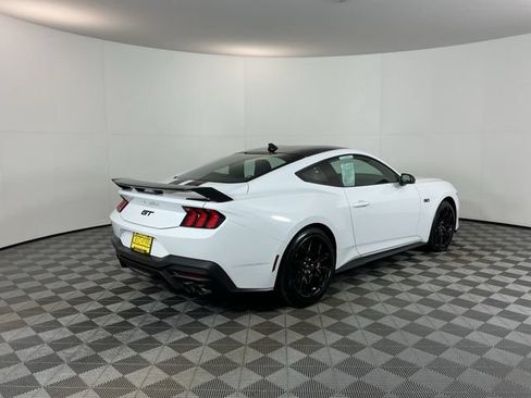 Used 2026 Ford Mustang GT Premium w/ GT Performance Package RWD image 5