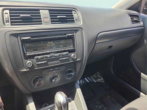 Used 2015 Volkswagen Jetta S FWD image 26