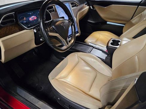 Used 2016 Tesla Model S 70 image 10