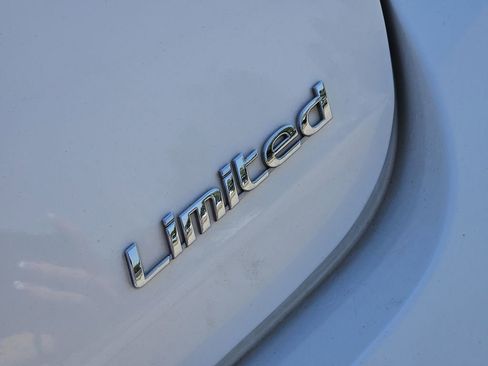 Used 2019 Hyundai Sonata Limited FWD image 8