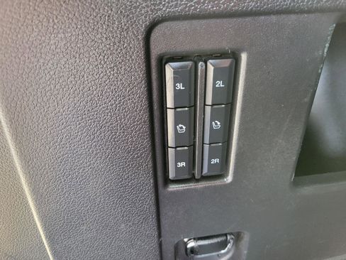 Used 2018 Ford Expedition Platinum AWD/4WD image 37