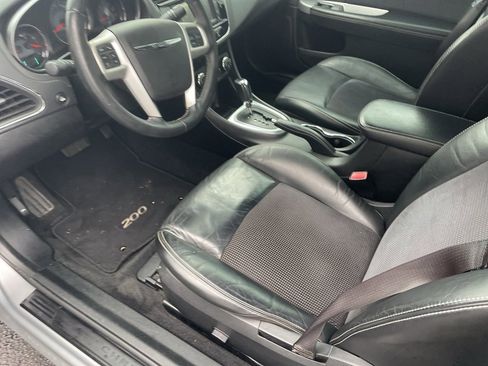 Used 2013 Chrysler 200 S image 18