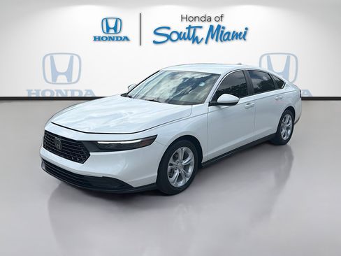 Certified 2024 Honda Accord LX image 3