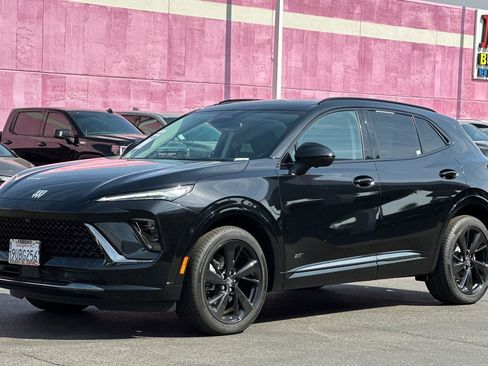 Used 2025 Buick Envision Sport Touring image 8