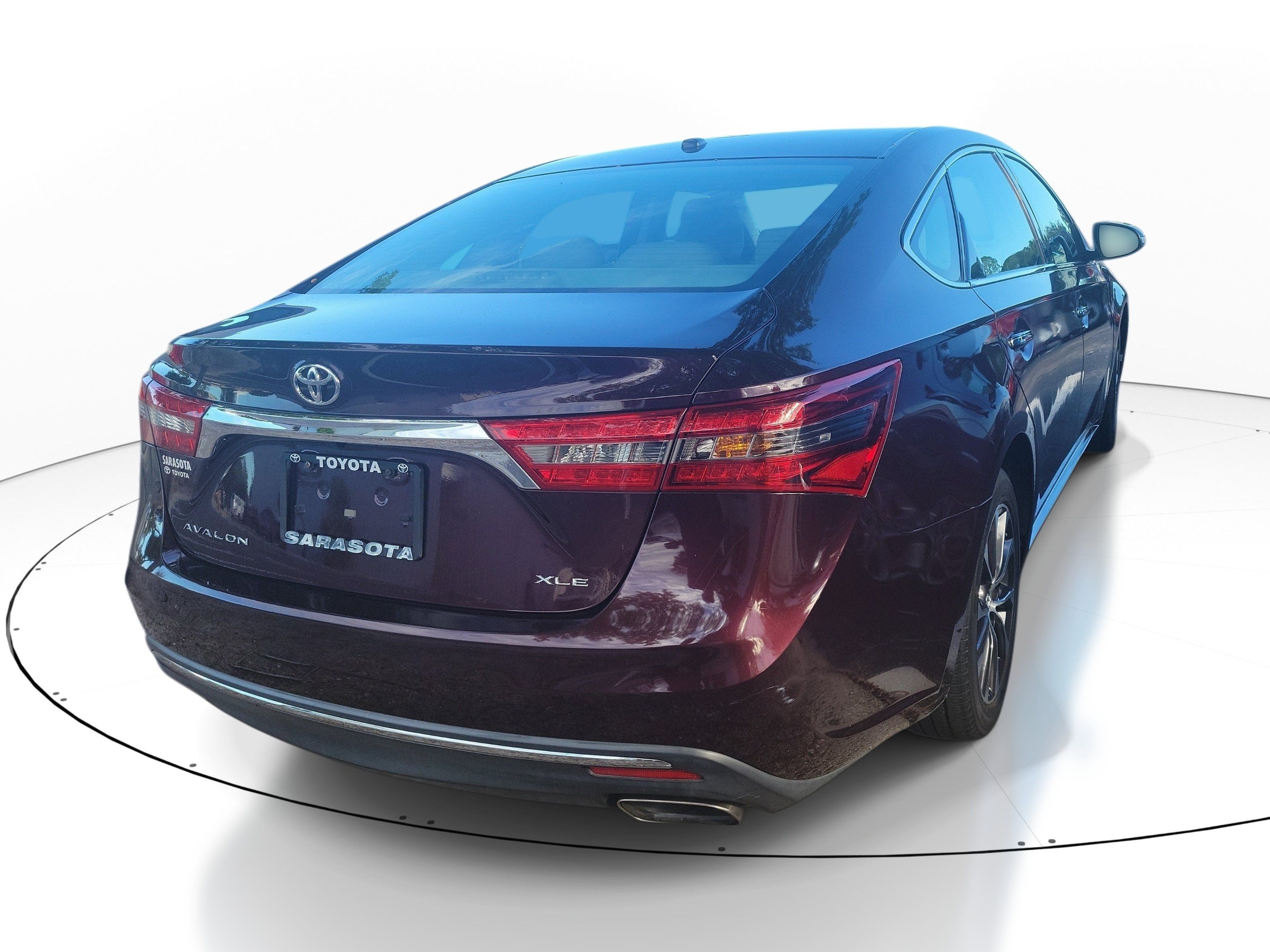 Used 2018 Toyota Avalon XLE Premium w/ All Weather Liner Package FWD image 9