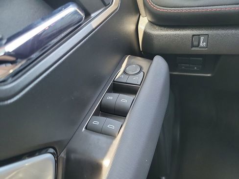 Used 2024 Chevrolet Colorado Z71 w/ Z71 Convenience Package 2 AWD/4WD image 13