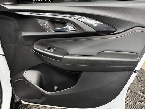 Used 2021 Chevrolet TrailBlazer RS image 56