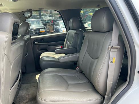 Used 2003 GMC Yukon SLT w/ 1SD Preferred Equipment Group AWD/4WD image 15