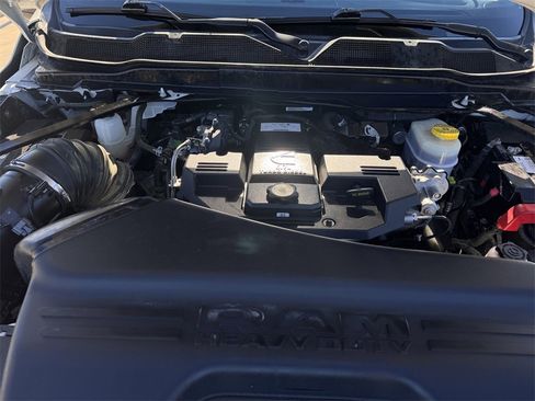 Used 2023 RAM 2500 Limited image 35