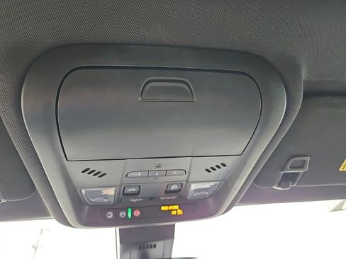 Used 2023 Chevrolet Equinox Premier FWD image 67