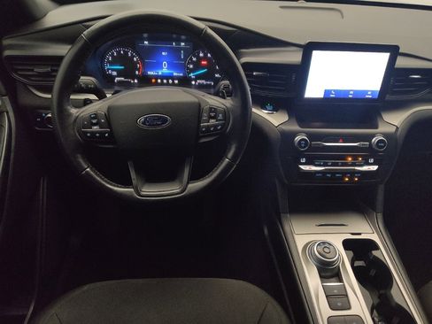 Used 2020 Ford Explorer XLT RWD image 22
