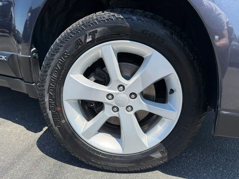 Used 2013 Subaru Outback 2.5i Premium AWD/4WD image 36