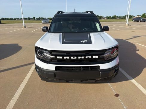 Used 2024 Ford Bronco Sport Outer Banks AWD/4WD image 2