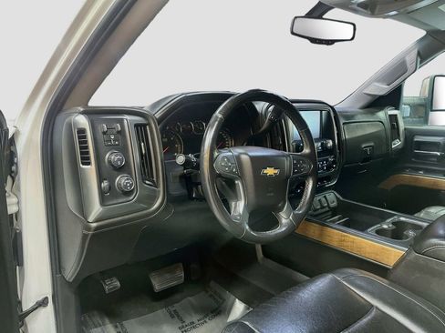 Used 2017 Chevrolet Silverado 1500 LTZ w/ LTZ Plus Package AWD/4WD image 9