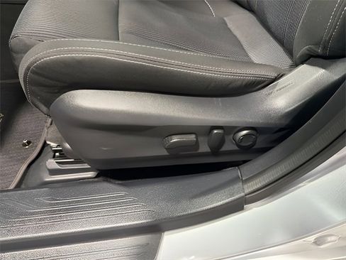 Used 2023 Subaru Legacy Premium image 12