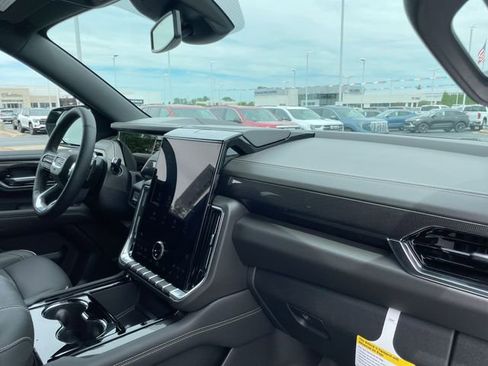 New 2026 GMC Yukon Elevation w/ LPO, Floor Liner Package AWD/4WD image 20