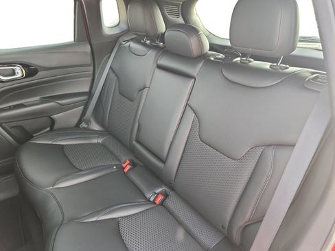 New 2026 Jeep Compass Latitude image 13