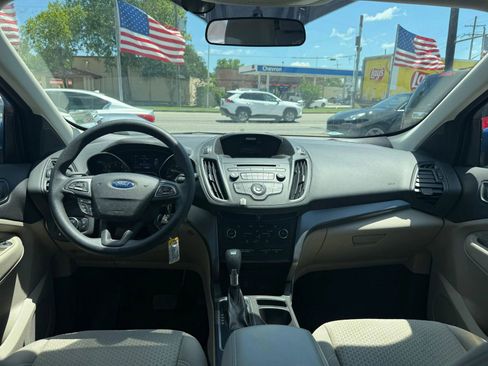 Used 2017 Ford Escape SE FWD image 13