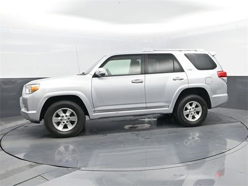 Used 2010 Toyota 4Runner SR5 image 5
