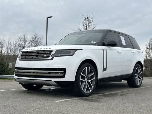 Used 2025 Land Rover Range Rover SE image 20