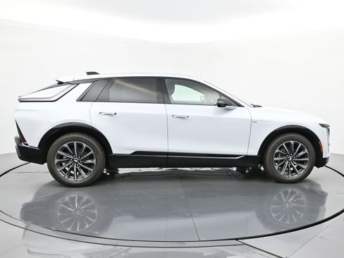 New 2026 Cadillac Lyriq Premium Sport image 6