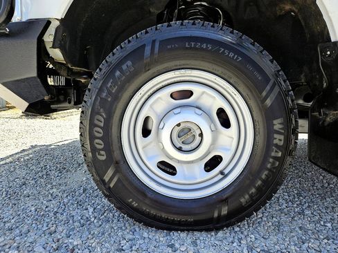 Used 2017 Ford F350 XL image 53