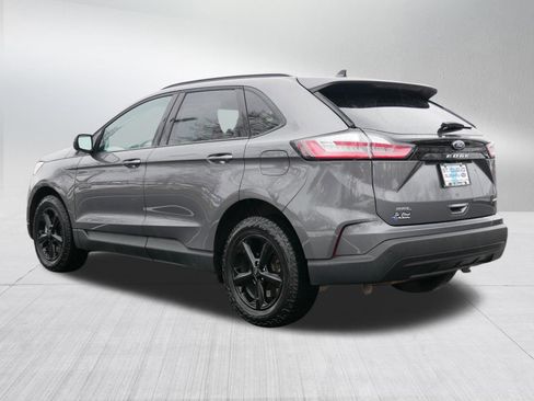 Used 2024 Ford Edge SEL w/ Sport Appearance Package image 5