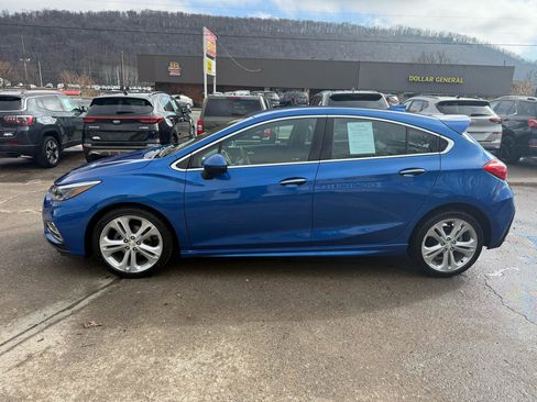 Used 2017 Chevrolet Cruze Premier w/ RS Package image 4