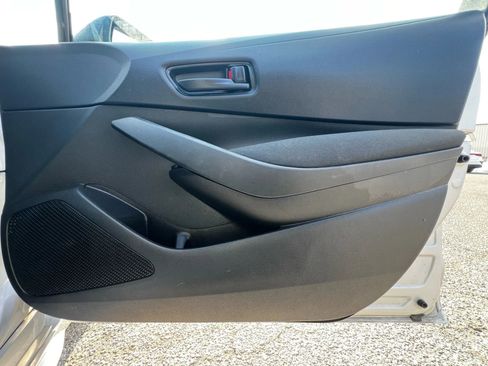 Used 2022 Toyota Corolla LE image 24