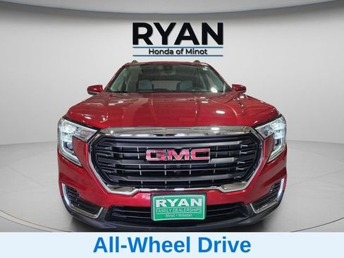 Used 2023 GMC Terrain SLE w/ Driver Convenience Package image 6