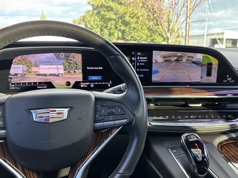 Used 2021 Cadillac Escalade Premium Luxury w/ LPO, Illumination Package image 49