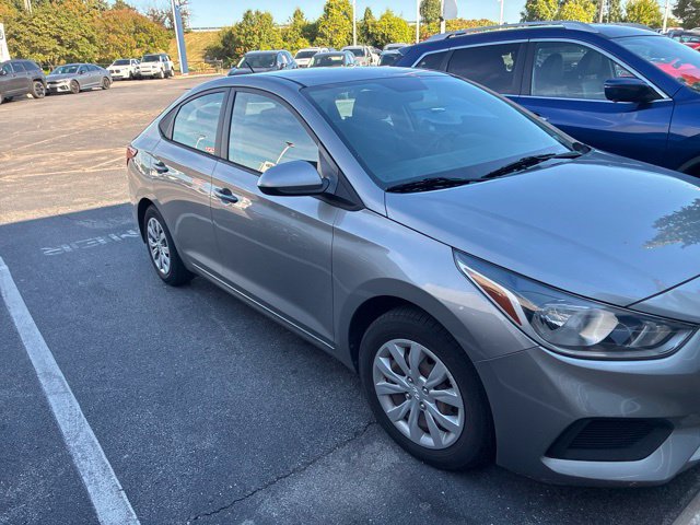 Used 2021 Hyundai Accent SE FWD image 3