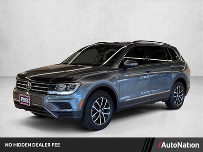 Used 2021 Volkswagen Tiguan SE w/ Panoramic Sunroof Package