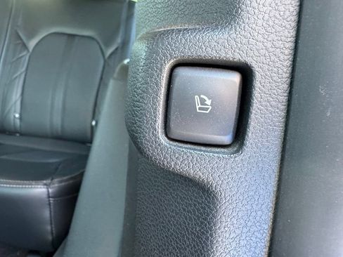 Used 2019 Ford Expedition Max Platinum AWD/4WD image 32