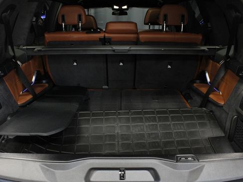 Used 2024 BMW ALPINA XB7 AWD/4WD image 17