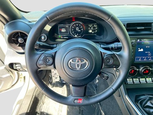 Used 2023 Toyota GR86 Premium RWD image 11