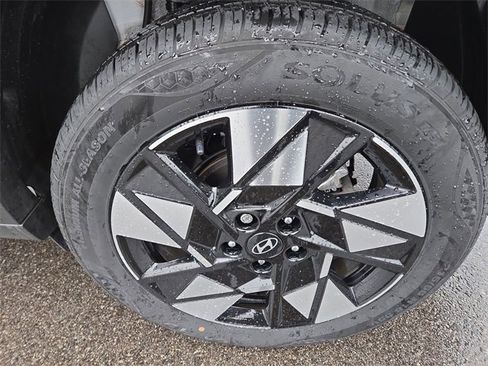 Certified 2025 Hyundai Kona SEL image 29