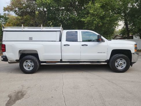 Used 2019 Chevrolet Silverado 2500 W/T w/ WT Convenience Package RWD image 10