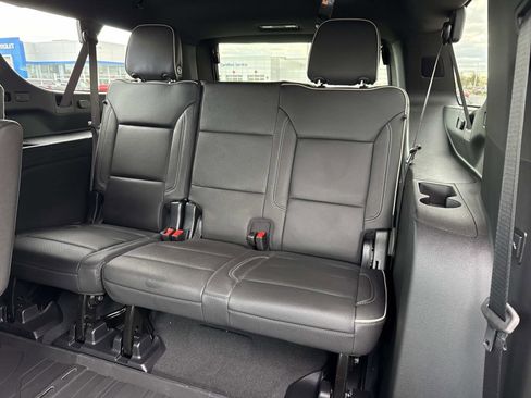 New 2026 Chevrolet Suburban Premier image 11