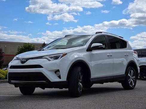 Used 2017 Toyota RAV4 XLE w/ All Weather Liner Package FWD image 23