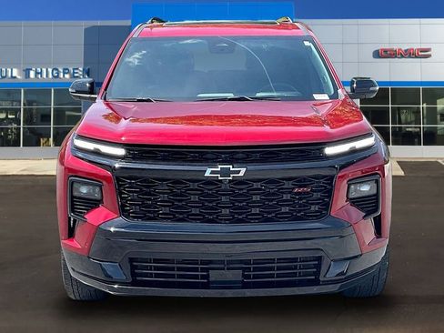 Used 2024 Chevrolet Traverse RS w/ LPO, Floor Liner Package FWD image 2