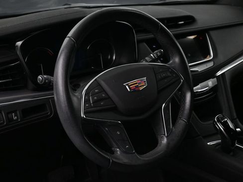 Certified 2023 Cadillac XT5 Luxury FWD image 9