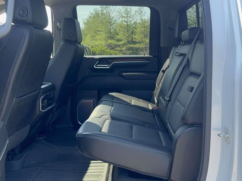 Used 2024 GMC Sierra 2500 Denali w/ Denali Reserve Package AWD/4WD image 20